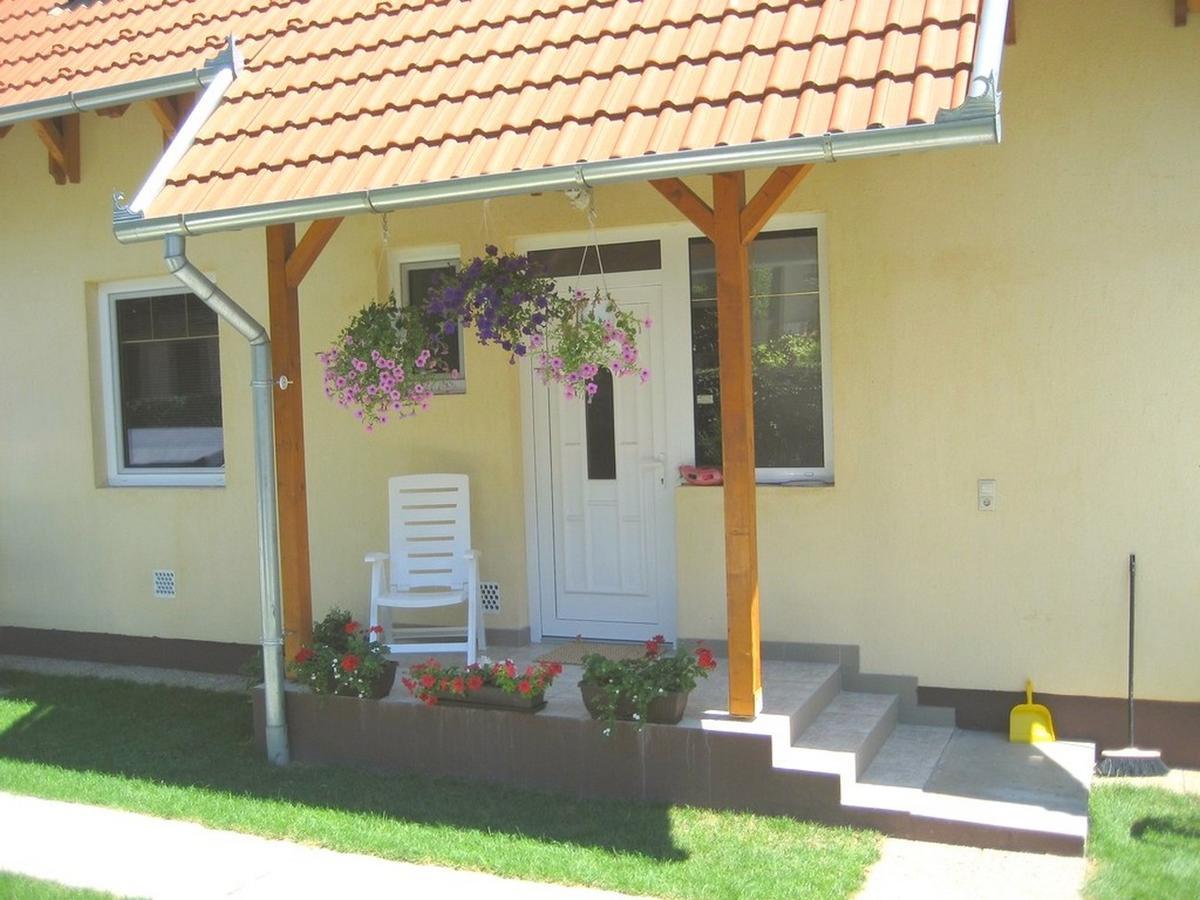 Lala Apartmanok Balatonboglár Extérieur photo