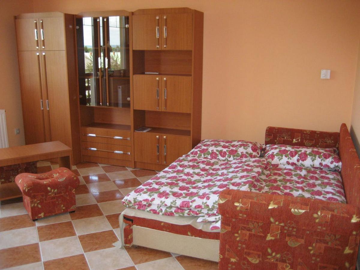 Lala Apartmanok Balatonboglár Extérieur photo